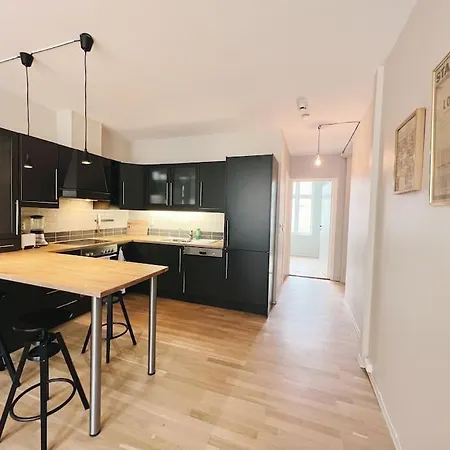 Διαμέρισμα Dinbnb I 500 M To Centrum I Shared Patio I Street Parking