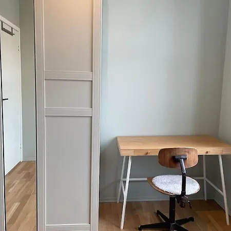Dinbnb I 500 M To Centrum I Shared Patio I Street Parking Leilighet