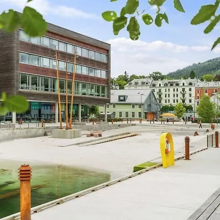 Dinbnb I 500 M To Centrum I Shared Patio I Street Parking Apartamento *