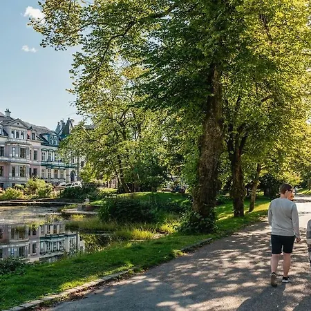 Apartamento Dinbnb I 500 M To Centrum I Shared Patio I Street Parking Bergen